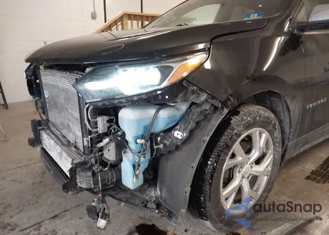 2018 Chevrolet Equinox Premier z USA, uszkodzony, nr VIN 2GNAXVEV5J6278281